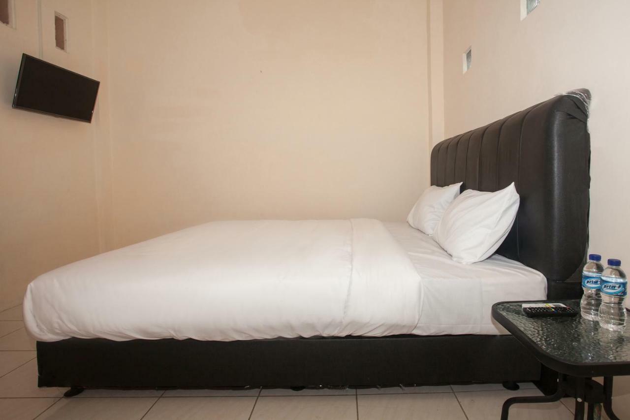 Oyo 1752 Hotel Wisata Kisaran Экстерьер фото