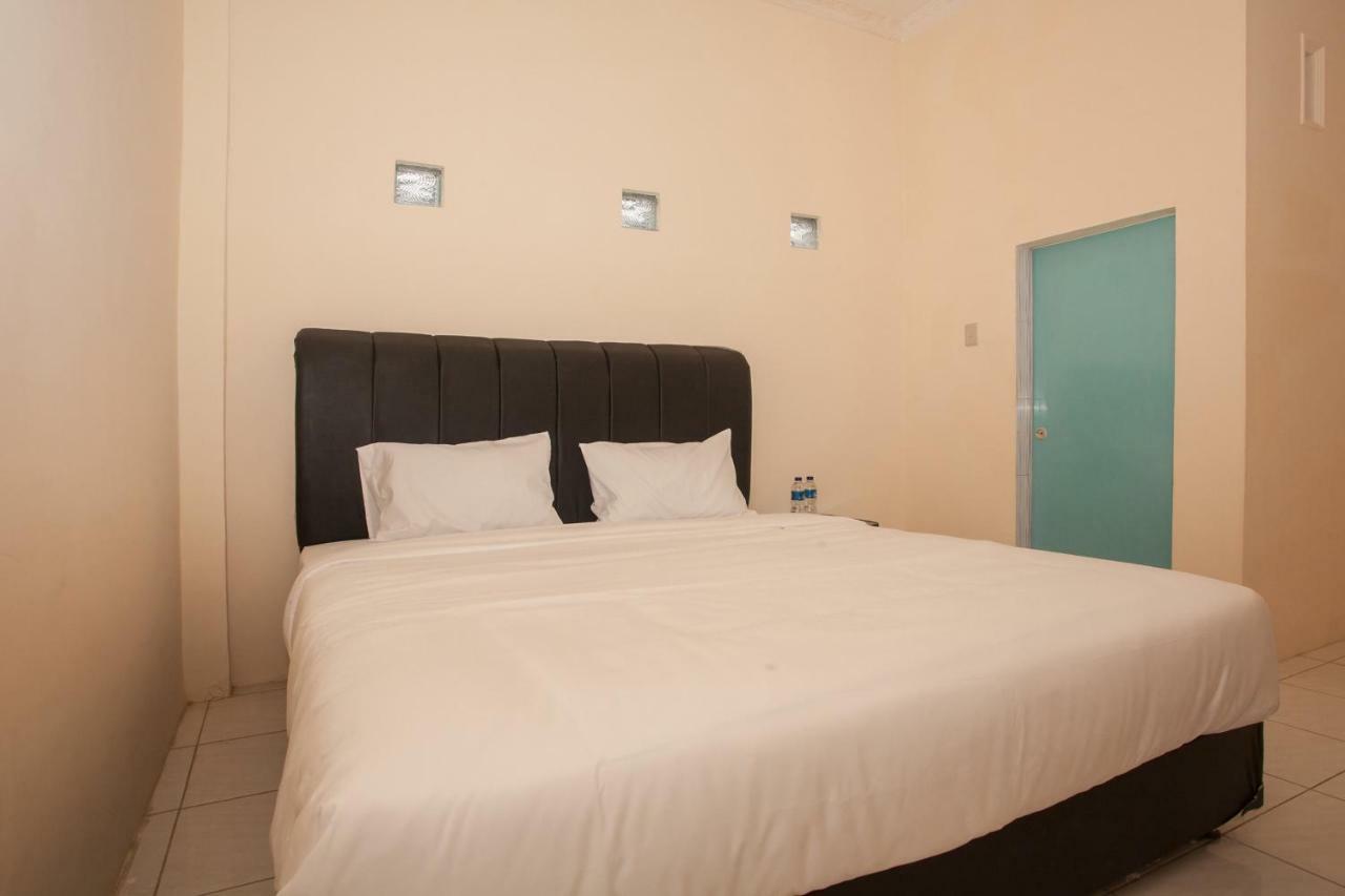 Oyo 1752 Hotel Wisata Kisaran Экстерьер фото