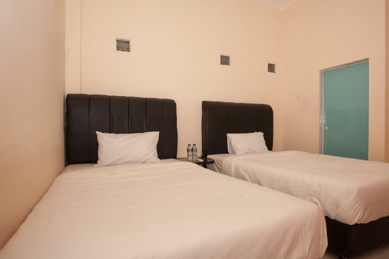 Oyo 1752 Hotel Wisata Kisaran Экстерьер фото